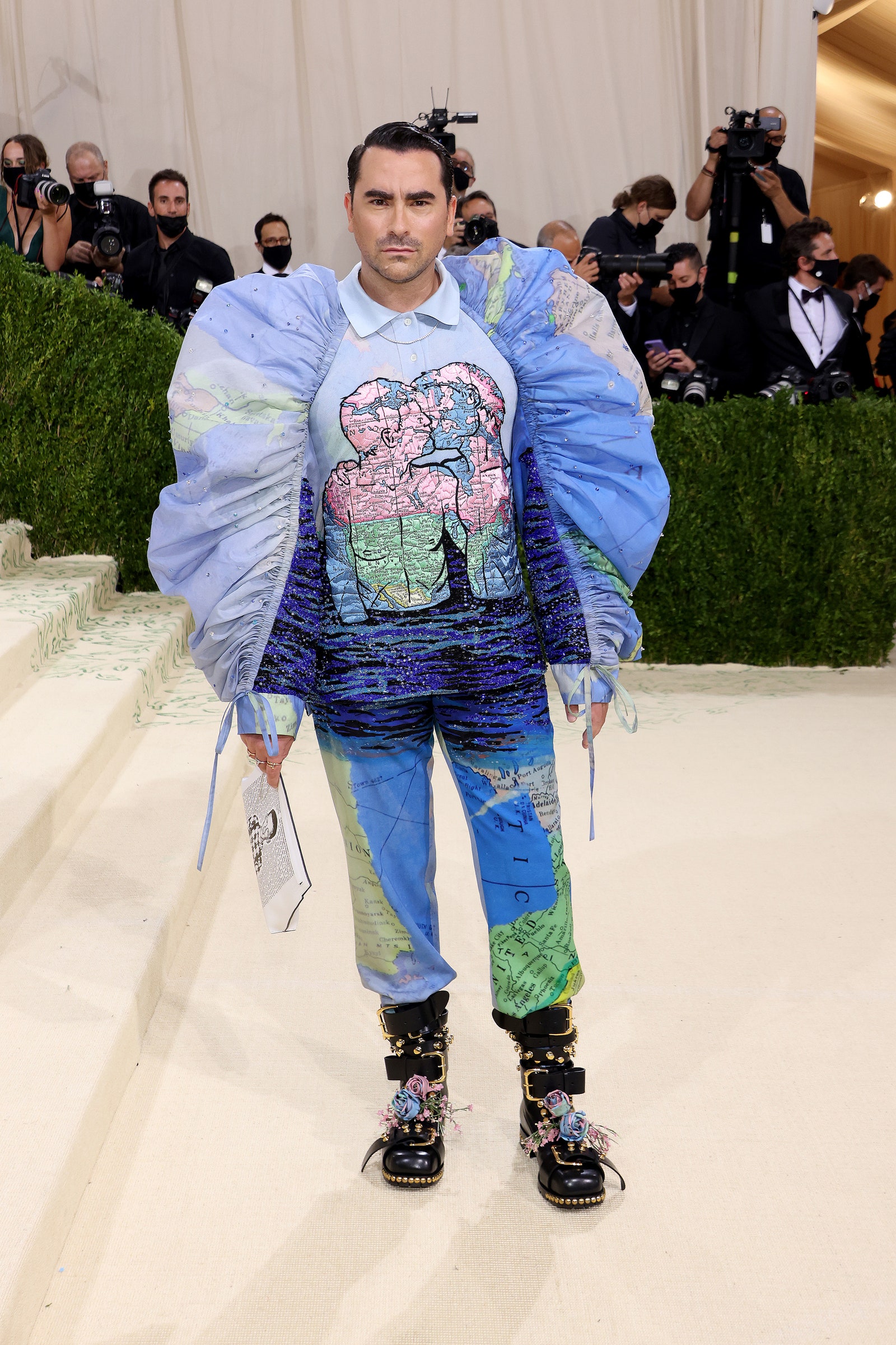 dan levy met gala 2021 outfit